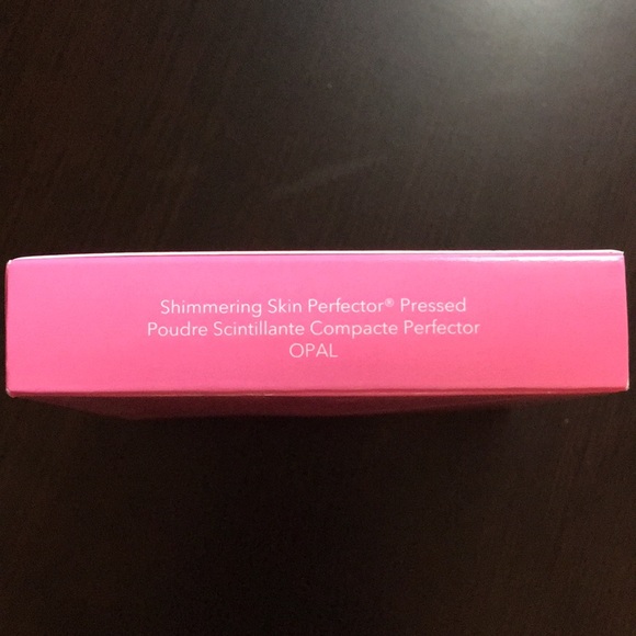 BECCA Shimmering Skin Perfector Pressed Opal - Picture 7 of 8